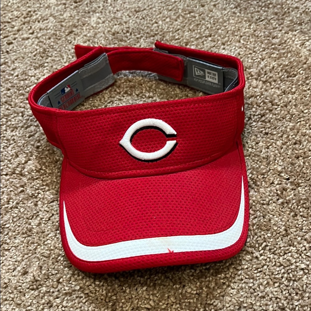 Cincinnati Reds New Era Red and White Adjustable Visor Hat